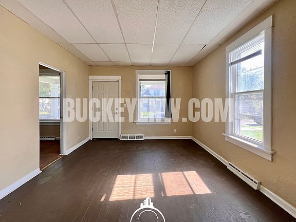 3rd image of 2807 Chestnut St
