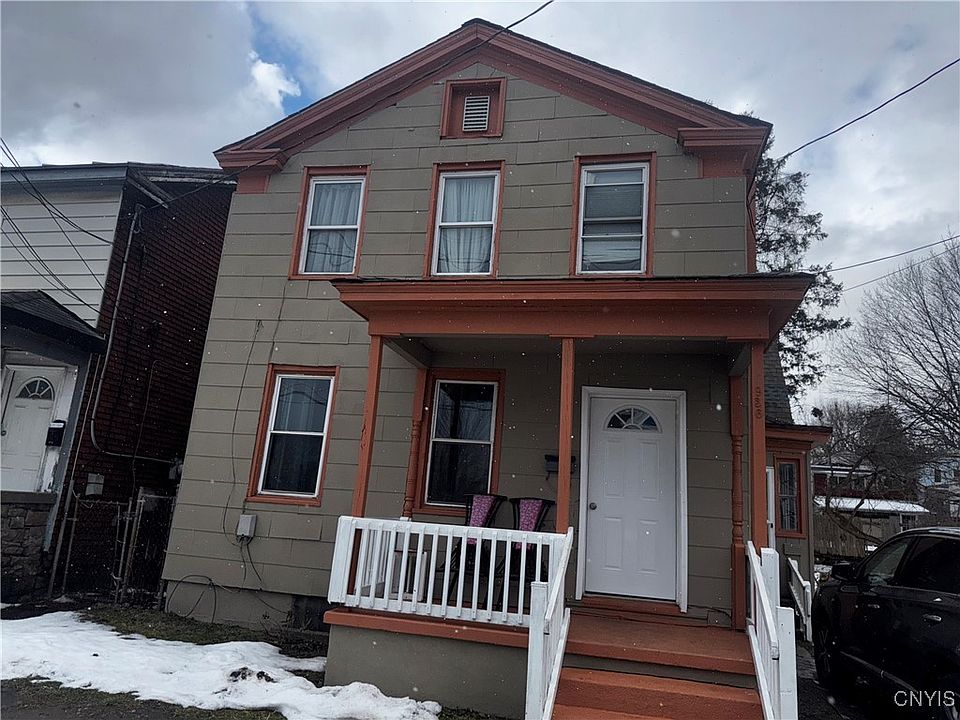 1st image of 936 Schuyler St