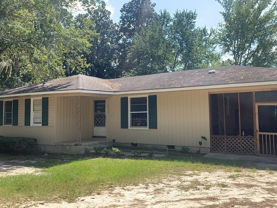 2738 Cannon Ave