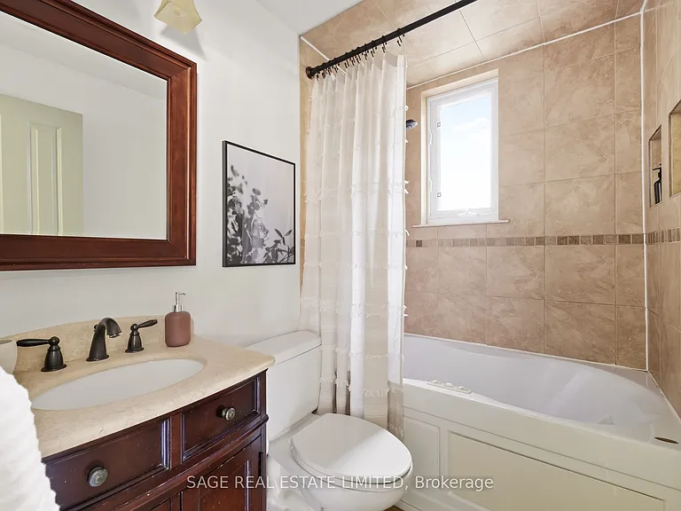 130 Neville Park Blvd — Photo 11