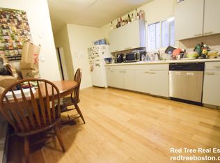 135 Orleans St #1R, Boston, MA 02128