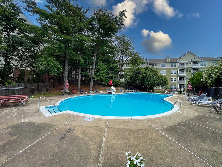 5250 Valley Forge Dr #407 — Photo 29
