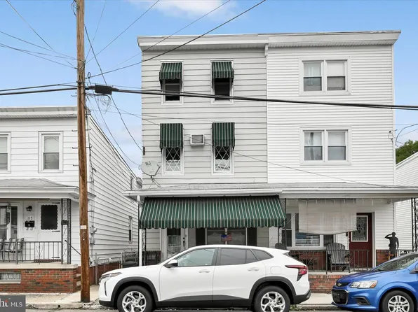 117 S Morris St, Saint Clair, PA 17970