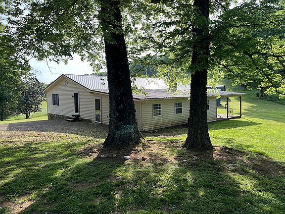 2nd image of 2082 Highway 166 N