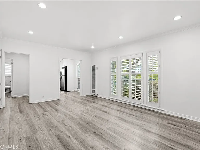825 N Alfred St #1 — Photo 2