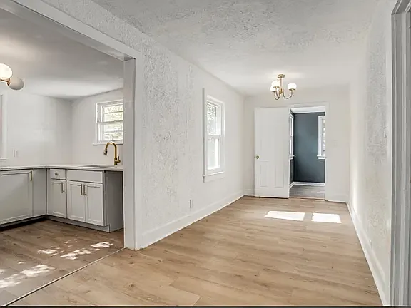 8419 Mercier St — Photo 6