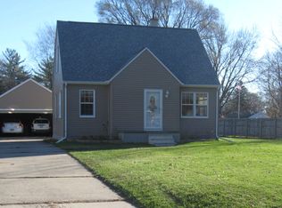 240 Fairfield St, Waterloo, IA 50703