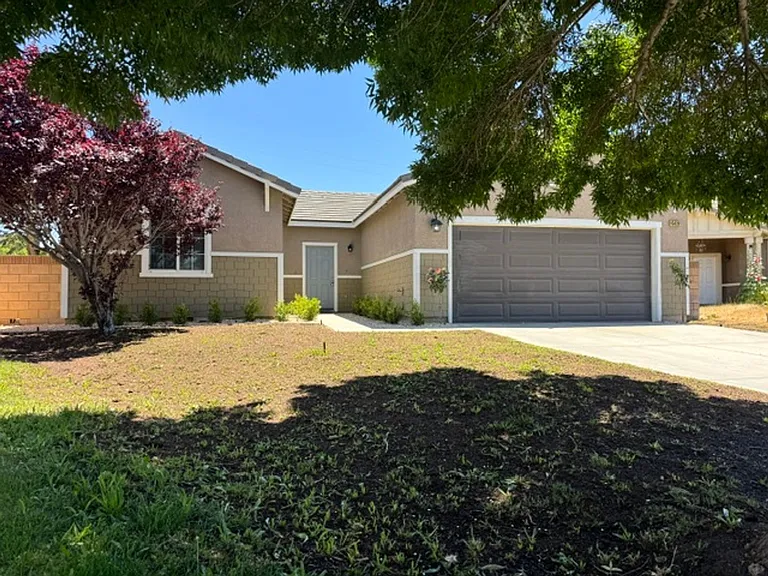 45426 Stanridge Ave — Photo 1