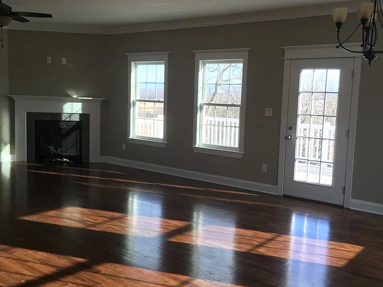 101 Stonewall Jackson Blvd — Photo 2