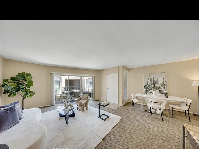 837 Magnolia Ave #11 — Photo 4