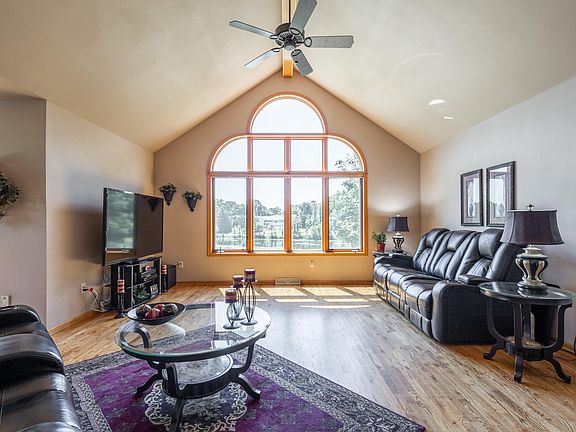 4th image of 1636 Vivian Ct