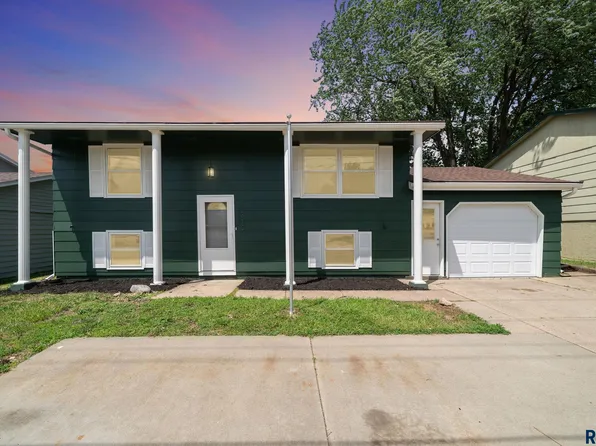 313 S Sycamore Ave, Sioux Falls, SD 57110