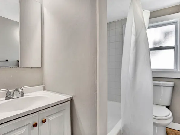 205 11th Ave N #2, Jacksonville Beach, FL 32250