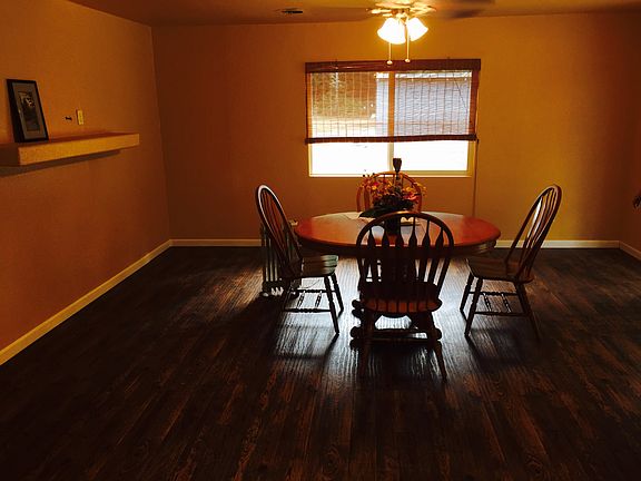 4th image of 611 Fernwood Ln