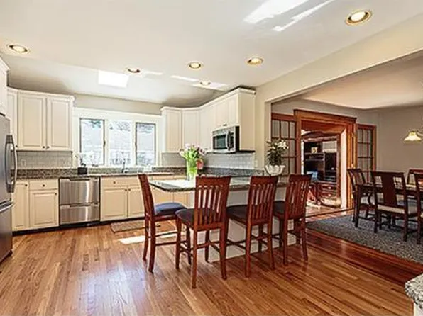6 Charles St, Lexington, MA 02421