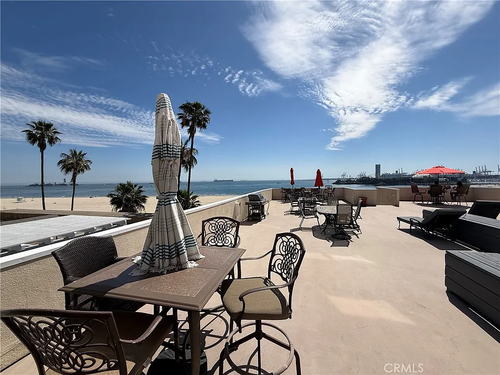 2 bed, 1431 sqft, $4,999 — Photo 1
