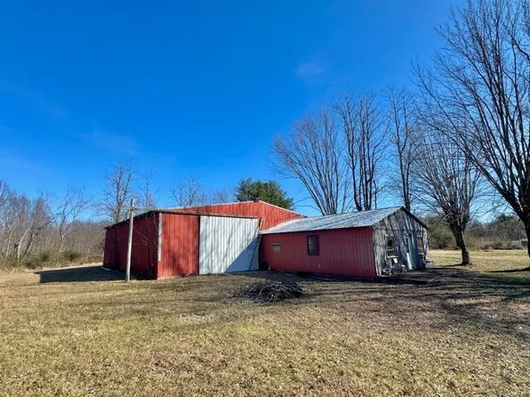 7092 Nolin Dam Rd, Mammoth Cave, KY 42259