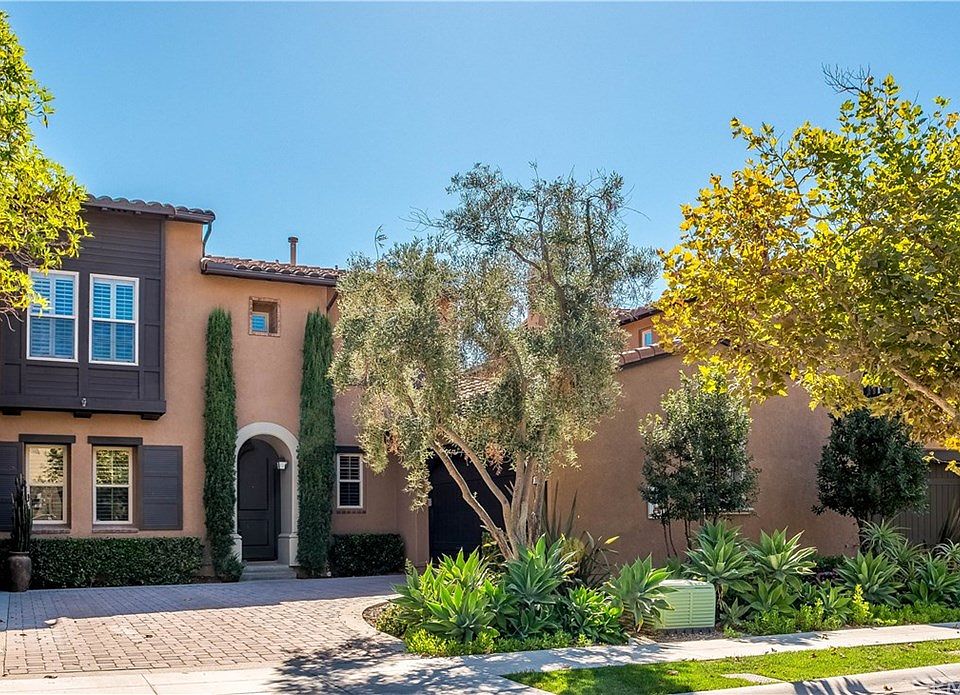 1st image of 33 Tuscany