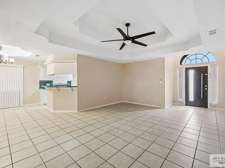 5819 Linares St — Photo 12