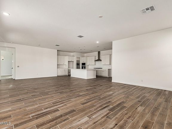 4th image of 449 W Flax Drive