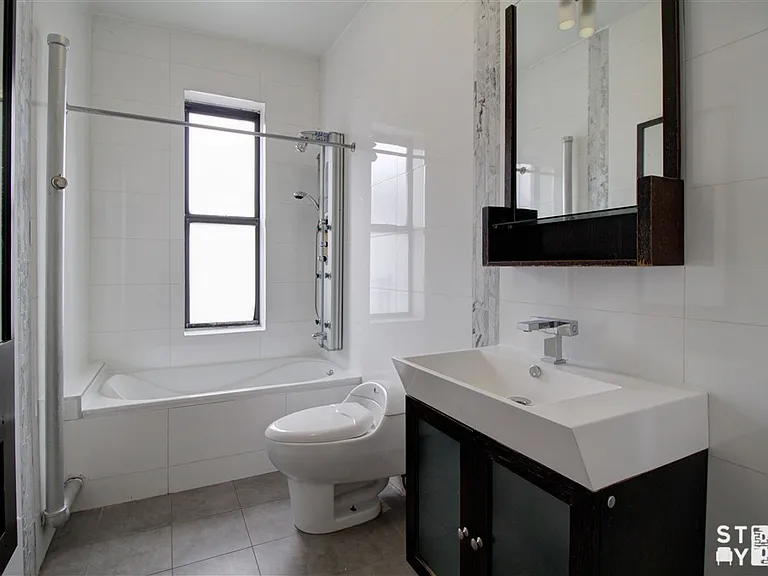 710 Avenue S #D7 — Photo 12