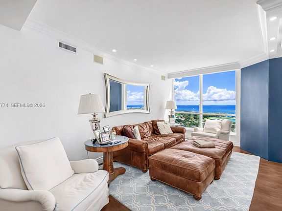 3rd image of 1900 Sunset Harbour Dr #Penthouse 03