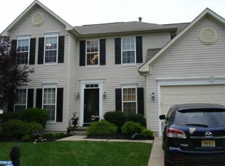 16 Ardmore Dr, Bordentown, NJ 08505