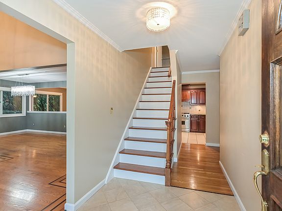 3rd image of 135 Elmwood Ave