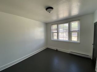 2015 Market St, Harrisburg, Harrisburg, PA 17103