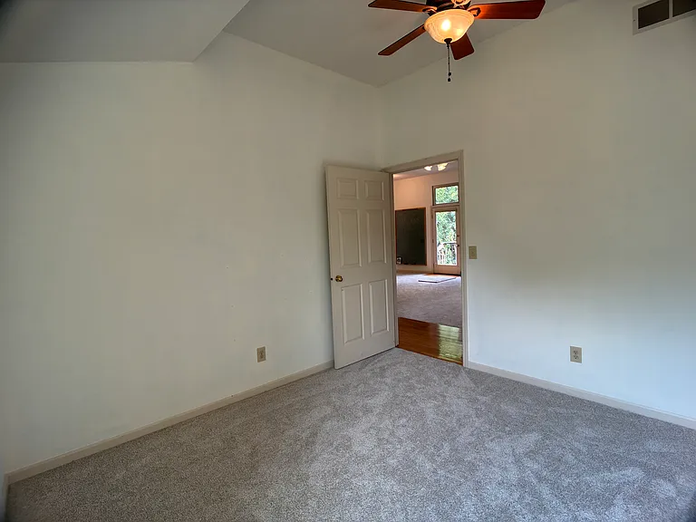 6400 Belmont Park Ct — Photo 25