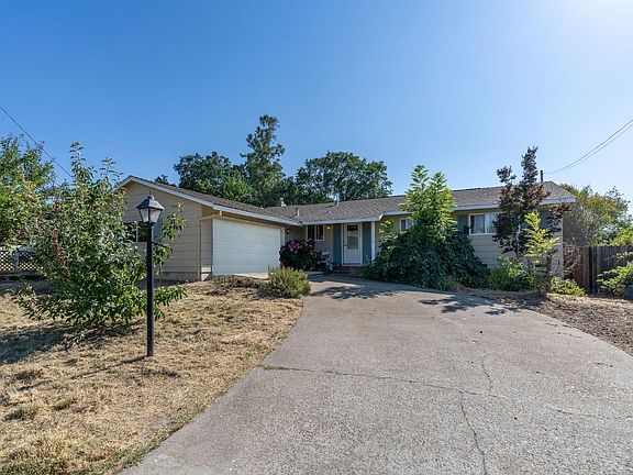 2nd image of 235 Patricia Ln