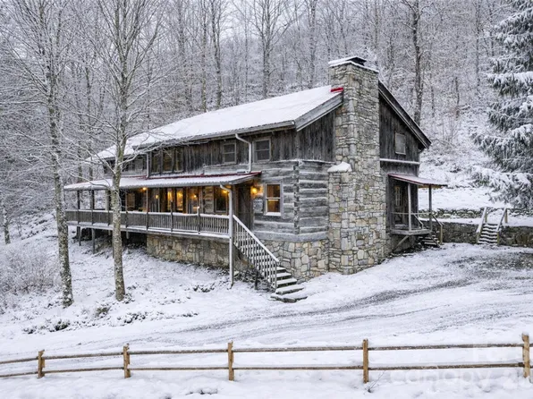 1495 El Miner Dr, Mars Hill, NC 28754