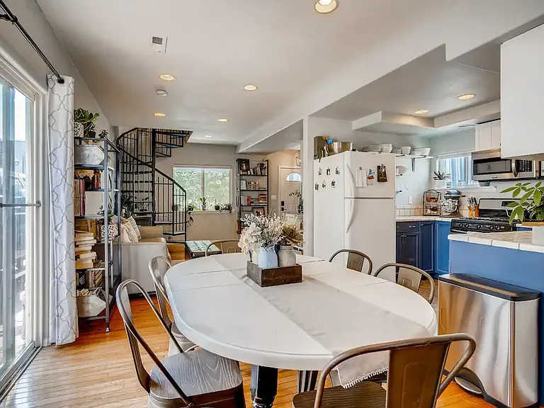 15 E Maple Ave — Photo 4