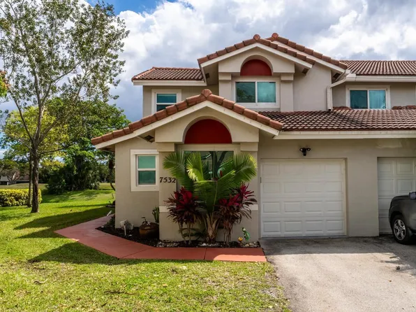 7532 S Pinewalk Drive #7532, Margate, FL 33063