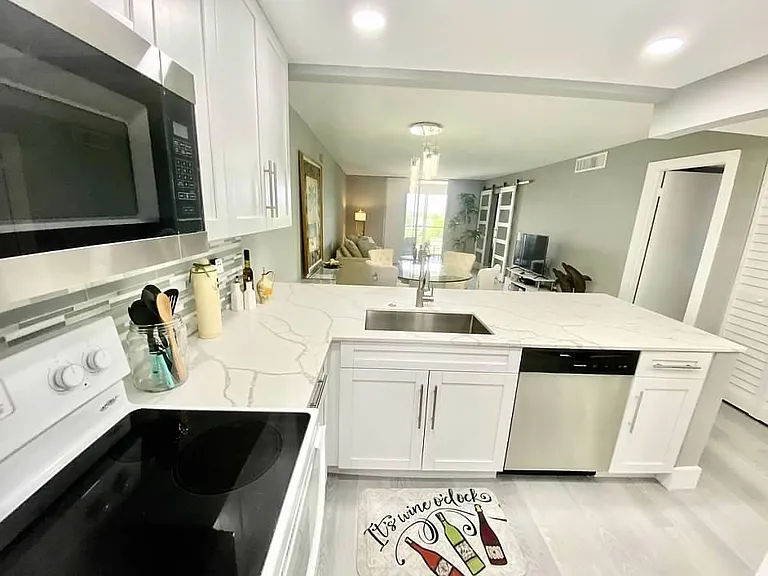 6461 NW 2nd Ave #409 — Photo 4