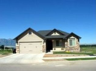 559 Garden Dr, Providence, UT 84332