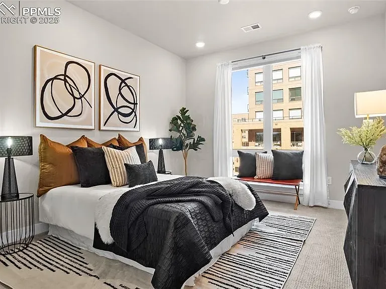 20 Wilcox St #203 — Photo 5