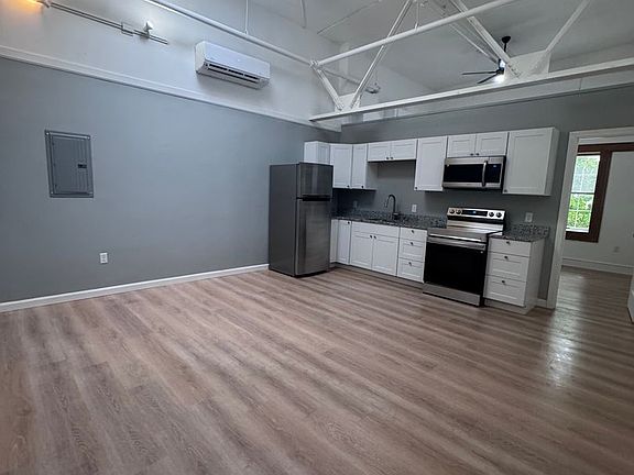 4th image of 1 Old Dover Rd #202
