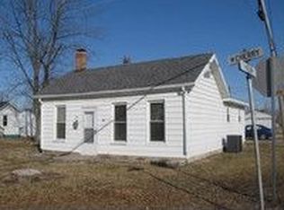 201 W Cherry St, Winchester, IL 62694