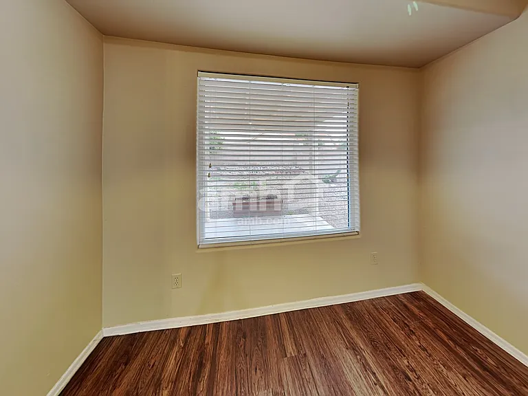 7607 S Wildberry Ave — Photo 9