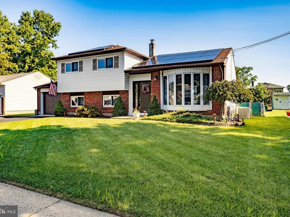 64 Argonne Ave, Hamilton, NJ 08620
