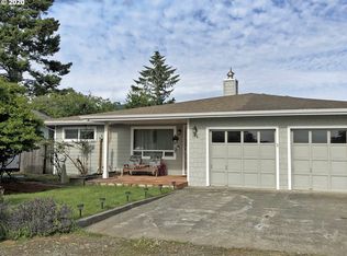 116 Tanbark Rd, Brookings, OR 97415