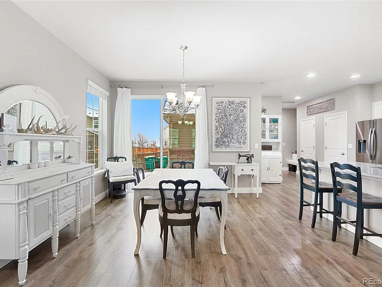4362 N Meadows Dr — Photo 5