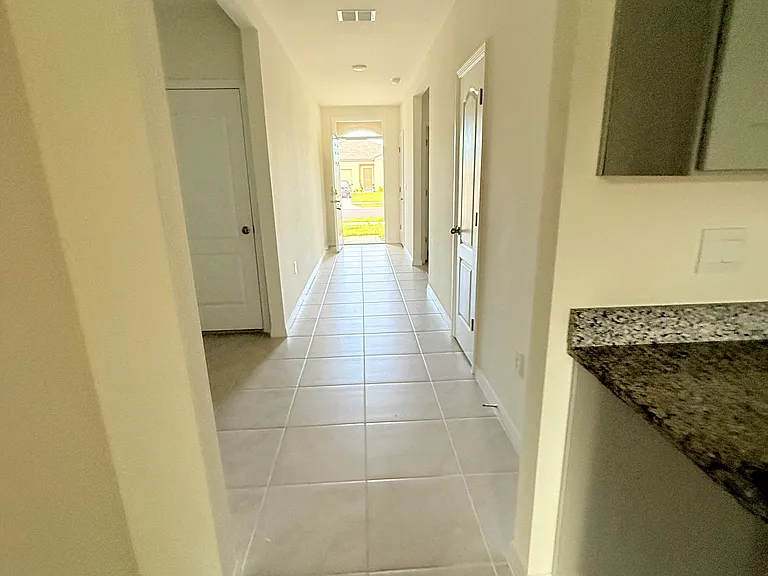 368 Conway Ave — Photo 4