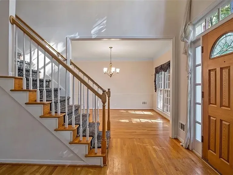 369 Patterson Rd — Photo 2