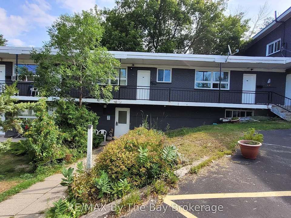 280 River Rd E #B12
