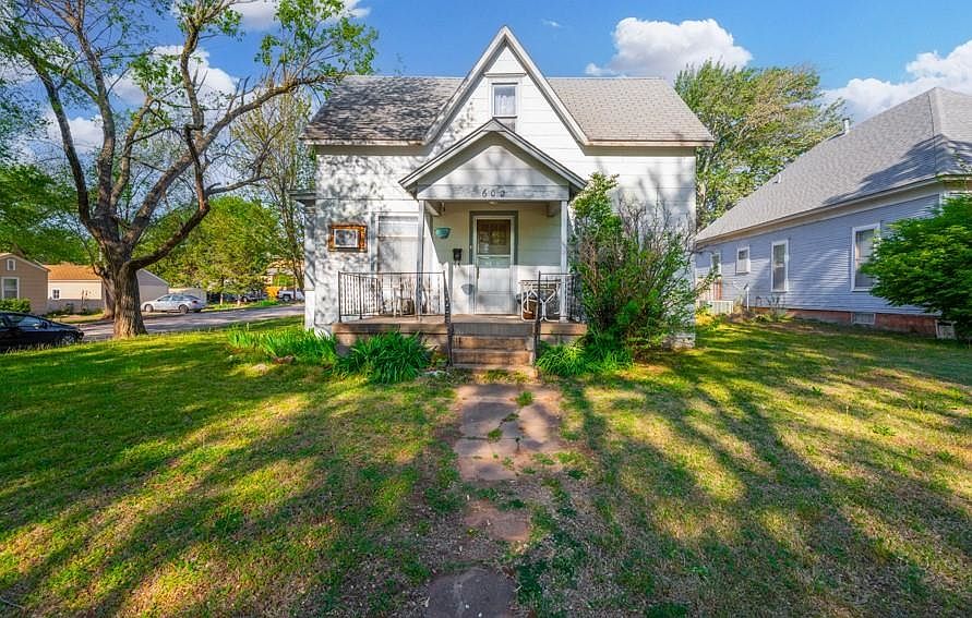 1st image of 602 N Lincoln Ave