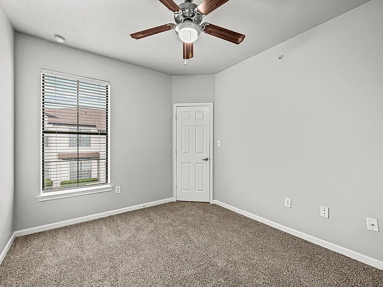 Estates at Canyon Ridge — Photo 32