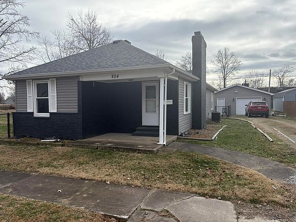 2nd image of 804 E Clark St