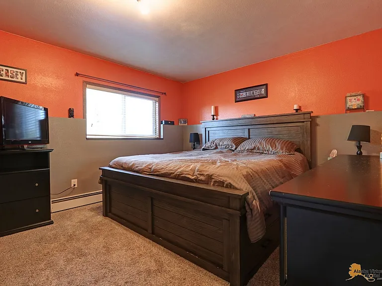 10137 Birch Ln — Photo 32